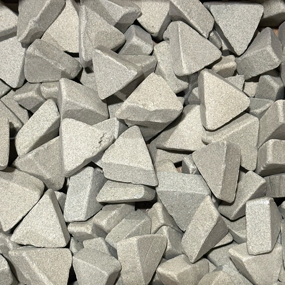 Ceramic Media – Medium Grind Angle Cut Triangle | C-ACT-22 04 C