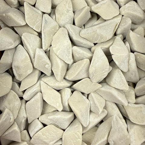Eco-Flex™ Dry Tumbling Media – Mild Grind Triangle (5/8") | EF-0700 TRI 01